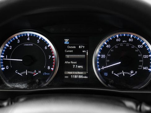 Used 2019 Toyota Highlander LE FWD image 15