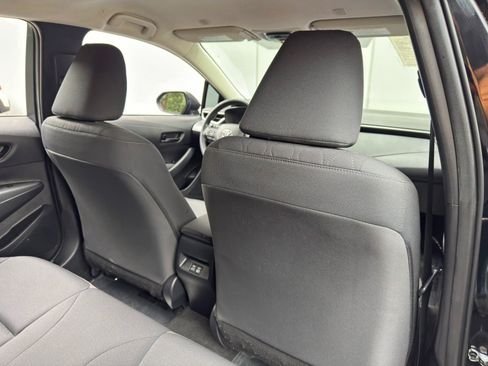 Used 2023 Toyota Corolla LE FWD image 31