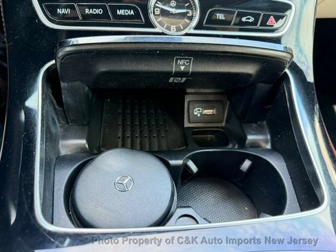 Used 2018 Mercedes-Benz E 400 4MATIC Wagon w/ Premium 2 Package (Q02) image 33