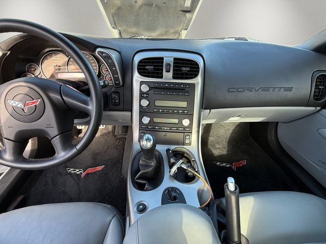 Used 2005 Chevrolet Corvette Coupe w/ Preferred Equipment Group RWD image 12