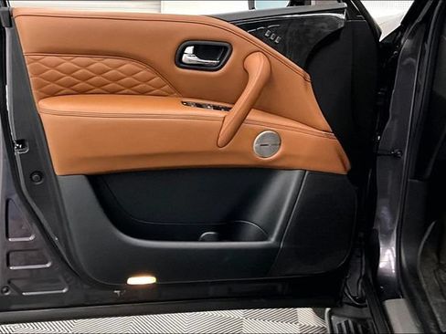 Used 2022 INFINITI QX80 Sensory w/ Cargo Package AWD/4WD image 22