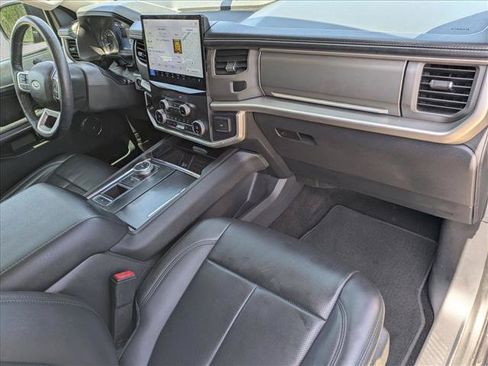 Used 2022 Ford Expedition XLT RWD image 22