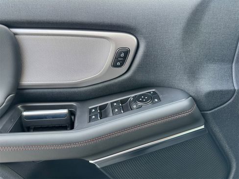 New 2025 Ford Expedition Active image 20