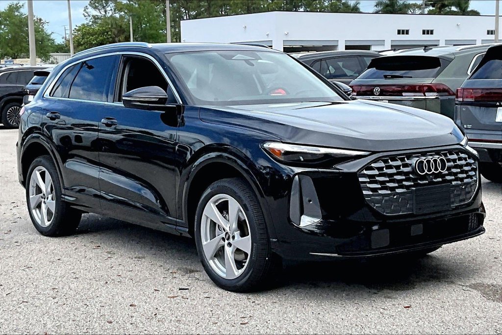 New 2026 Audi Q5 Premium Plus AWD/4WD image 2