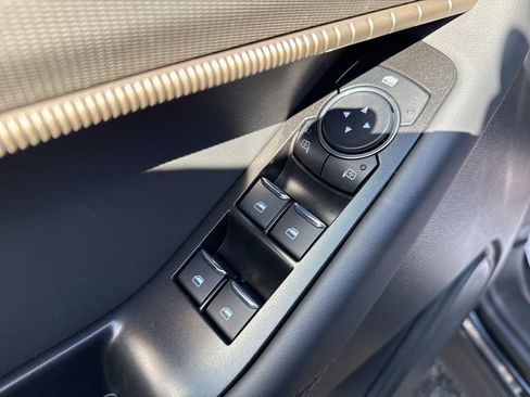New 2026 Ford Explorer Active w/ Active Comfort Package AWD/4WD image 9