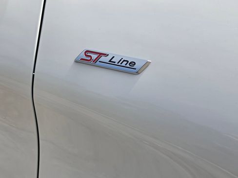Certified 2025 Ford Explorer ST-Line w/ Premium Package RWD image 48