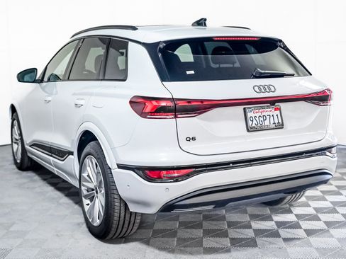 Certified 2025 Audi Q6 e-tron Premium w/ Convenience Package image 2