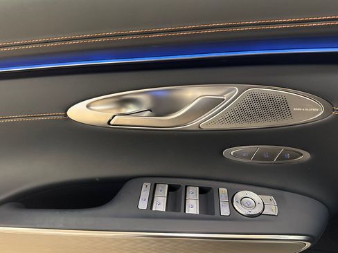 New 2026 Genesis GV70 2.5T Sport Prestige AWD/4WD image 11