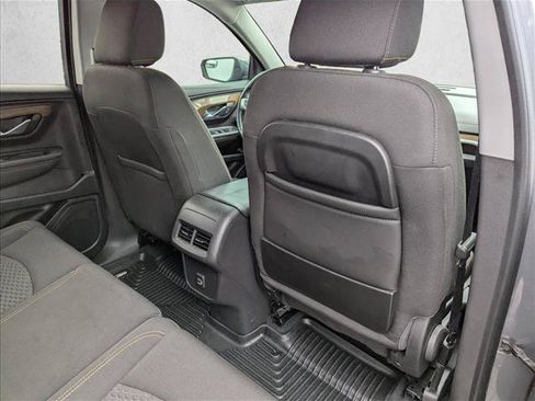 Used 2020 GMC Terrain SLE w/ Driver Convenience Package FWD image 28