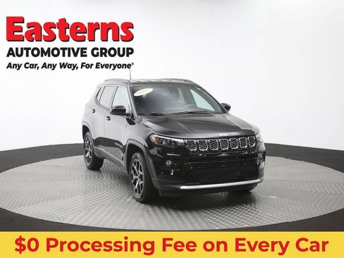 Used 2025 Jeep Compass Limited AWD/4WD image 46