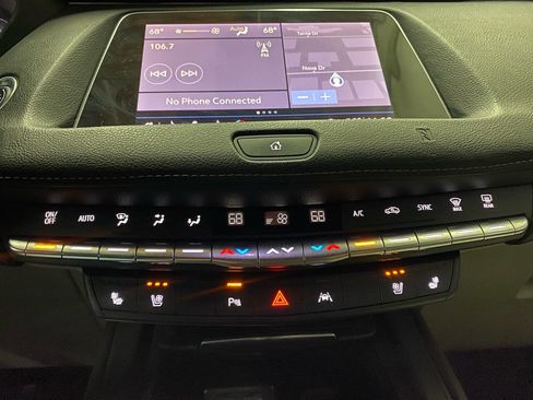 Used 2019 Cadillac XT4 Premium Luxury image 29