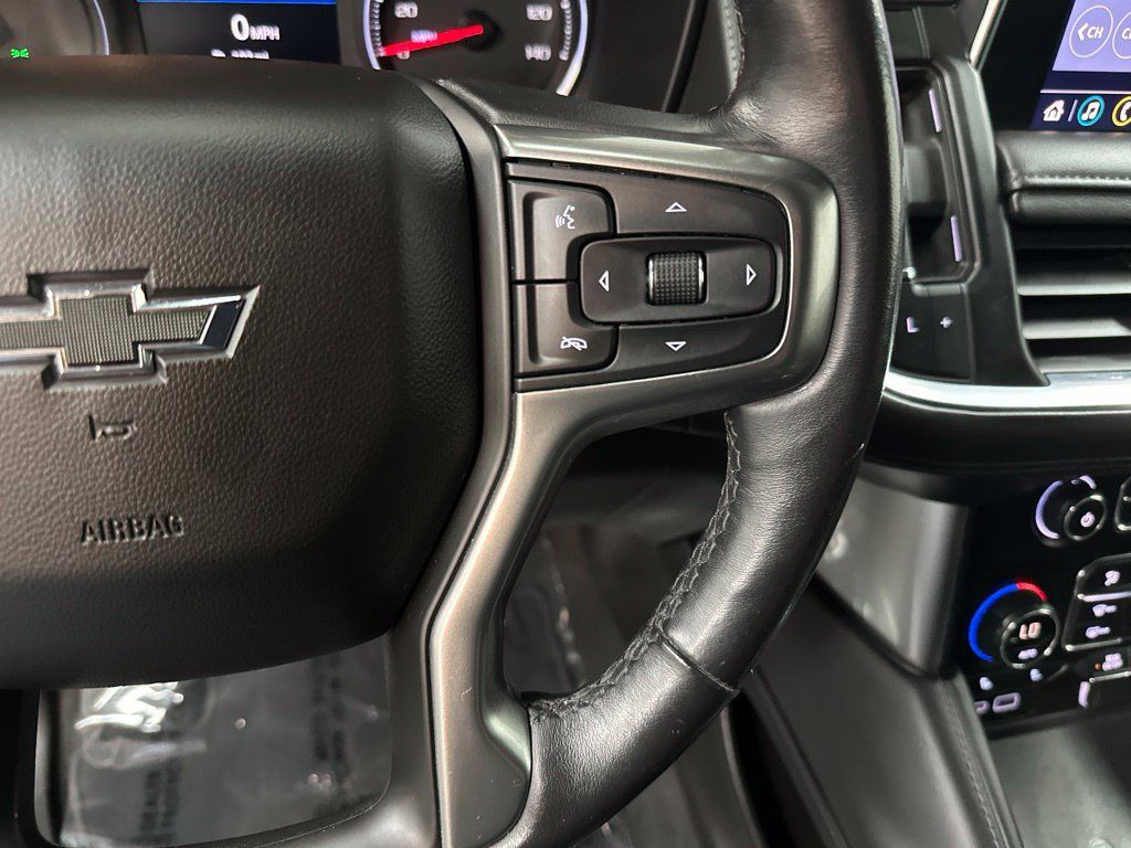 Used 2021 Chevrolet Tahoe Z71 w/ Luxury Package AWD/4WD image 15