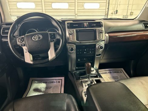 Used 2015 Toyota 4Runner Limited AWD/4WD image 4