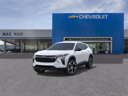 New 2026 Chevrolet Trax RS FWD image 8
