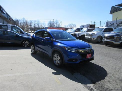 Used 2019 Honda HR-V EX image 9