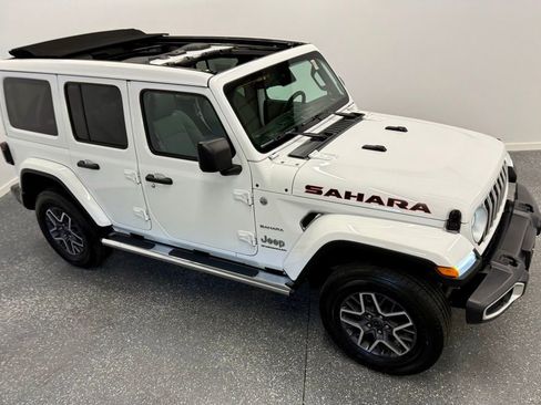Used 2024 Jeep Wrangler Sahara w/ Safety Group image 4