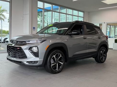 Used 2023 Chevrolet TrailBlazer RS w/ Technology Package AWD/4WD image 3