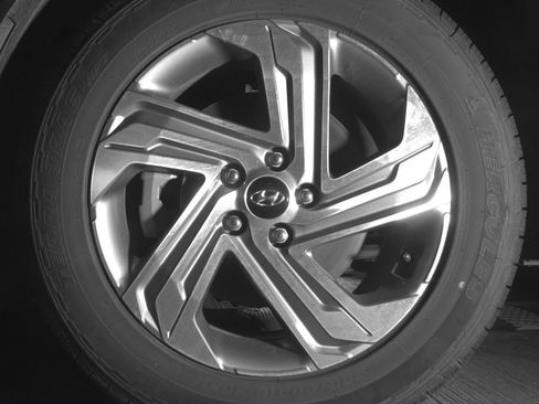 Used 2023 Hyundai Santa Fe SEL FWD image 11