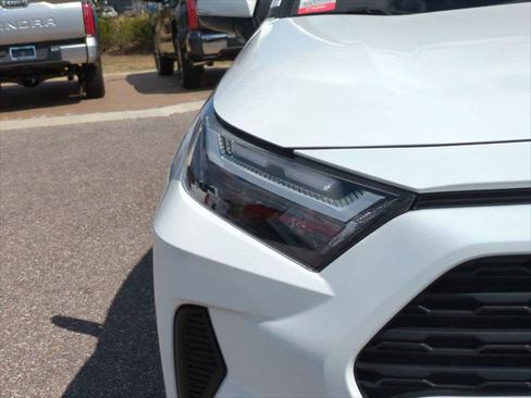 Certified 2025 Toyota RAV4 XLE image 10