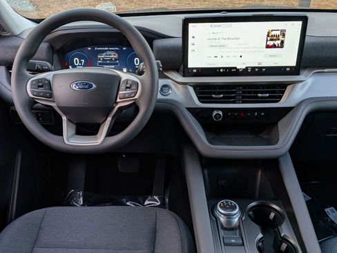 New 2026 Ford Explorer Active image 27