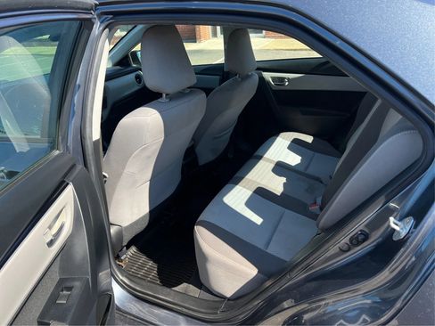 Used 2019 Toyota Corolla LE FWD image 13