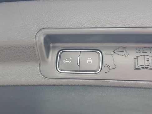 Certified 2024 Ford Explorer XLT w/ Equipment Group 202A AWD/4WD image 9