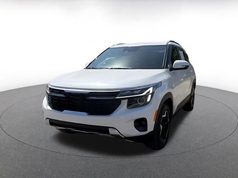 Used 2025 Kia Seltos S image 7