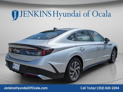 New 2026 Hyundai Sonata Blue FWD image 5