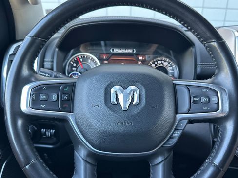 Used 2022 RAM 1500 Laramie AWD/4WD image 22