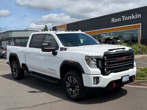 Used 2020 GMC Sierra 3500 AT4 w/ AT4 Premium Package AWD/4WD image 2