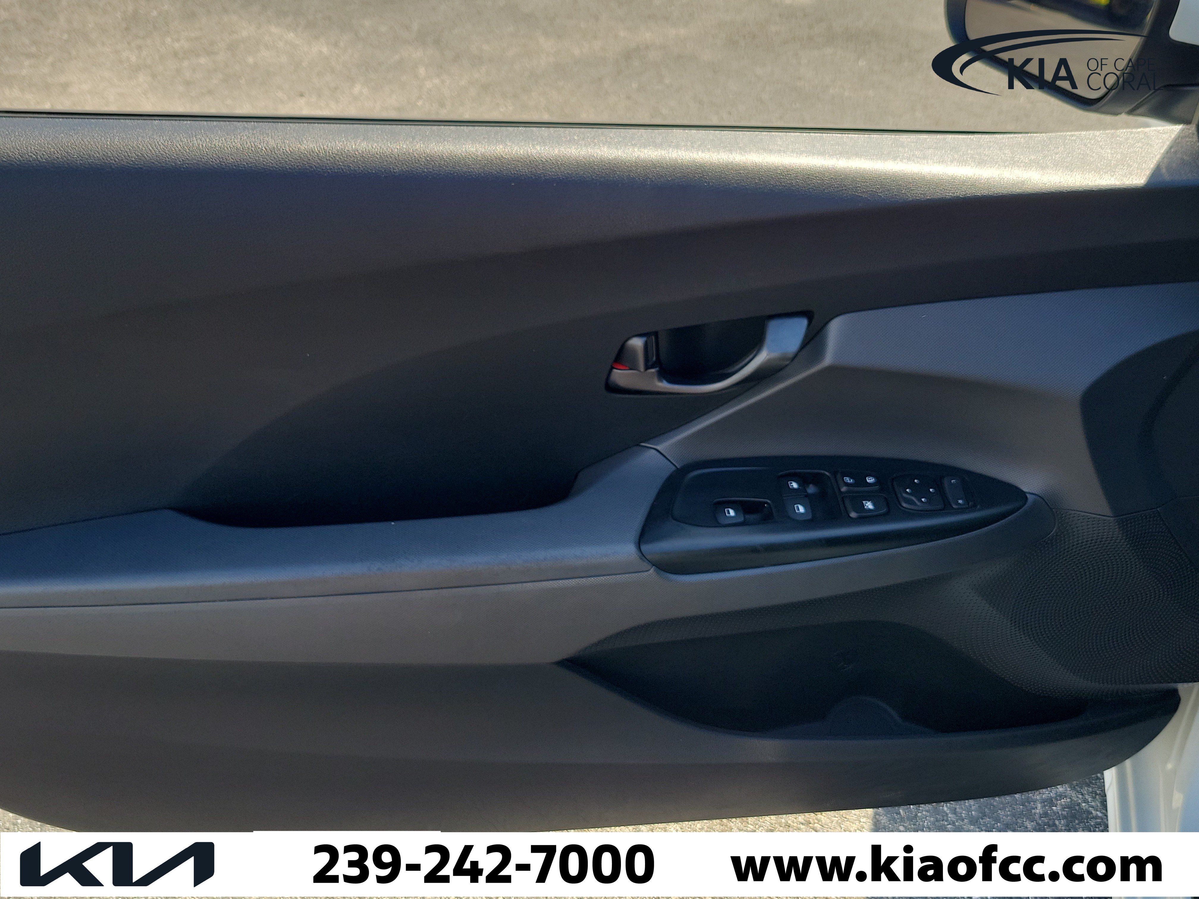 Used 2019 Hyundai Veloster 2.0 FWD image 21