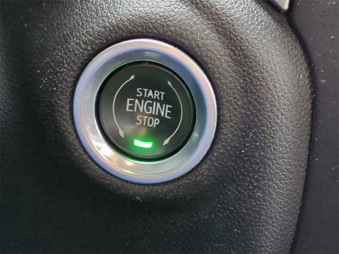 Used 2022 Chevrolet Silverado 2500 LTZ image 26