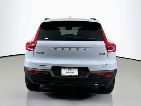 New 2026 Volvo XC40 B5 Ultra w/ Protection Package Premier image 6