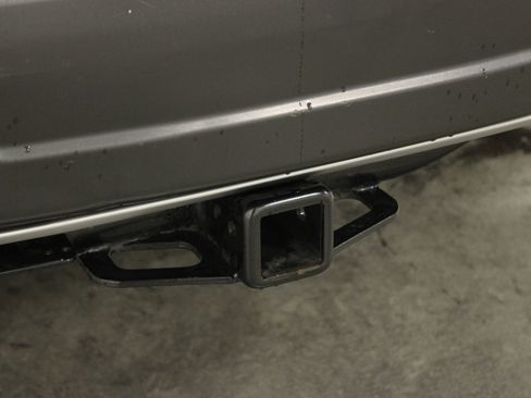 Used 2018 Ford Explorer XLT w/ Equipment Group 201A image 12