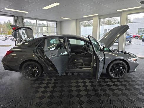 New 2026 Hyundai Elantra Sport image 18