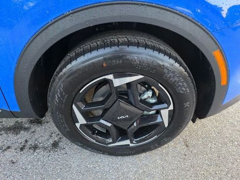 New 2026 Kia Sportage EX AWD/4WD image 12