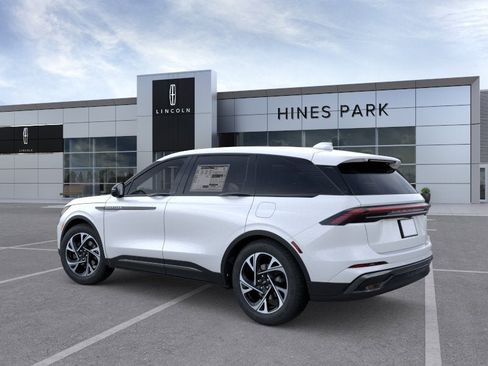 New 2026 Lincoln Nautilus Premier w/ Equipment Group 102A AWD/4WD image 4