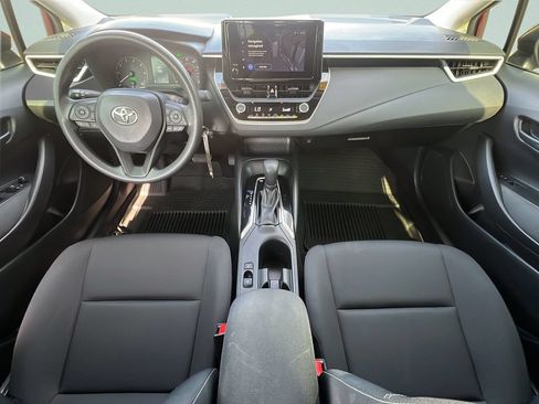 Used 2023 Toyota Corolla LE FWD image 10