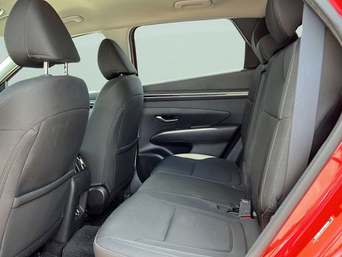 Certified 2023 Hyundai Tucson SEL AWD/4WD image 10