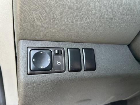 Used 2006 Nissan Xterra S AWD/4WD image 15