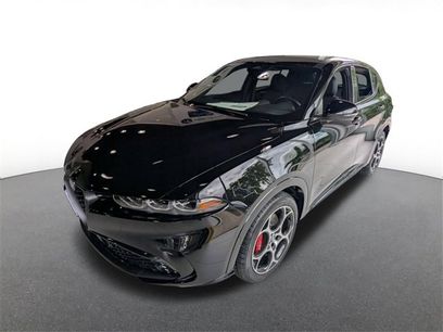 New 2025 Alfa Romeo Tonale w/ Premium Package