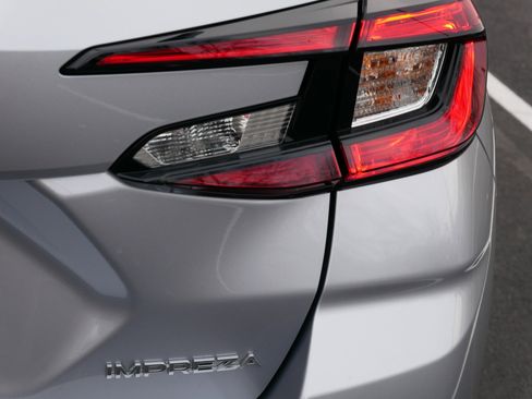 Used 2025 Subaru Impreza 2.0i image 17