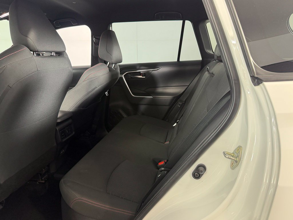 Used 2025 Toyota RAV4 SE AWD/4WD image 26