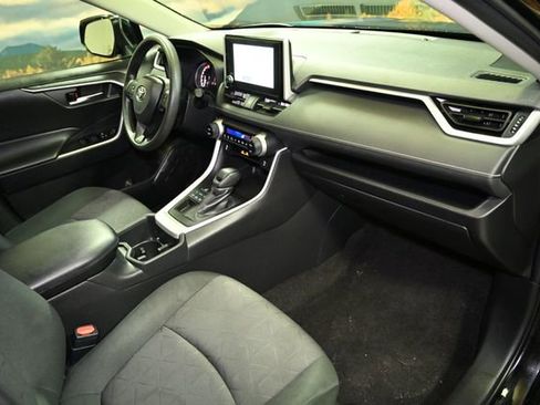 Used 2024 Toyota RAV4 XLE image 56