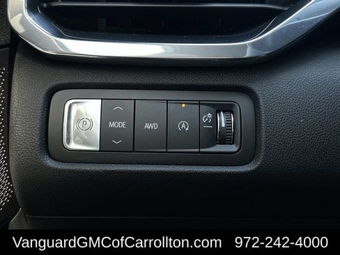 New 2026 GMC Acadia Denali Ultimate w/ LPO, Floor Liner Package AWD/4WD image 19