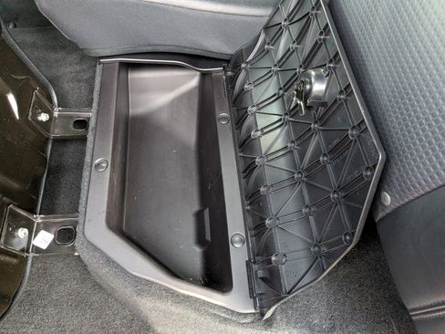 Used 2021 Toyota Tacoma TRD Sport image 22