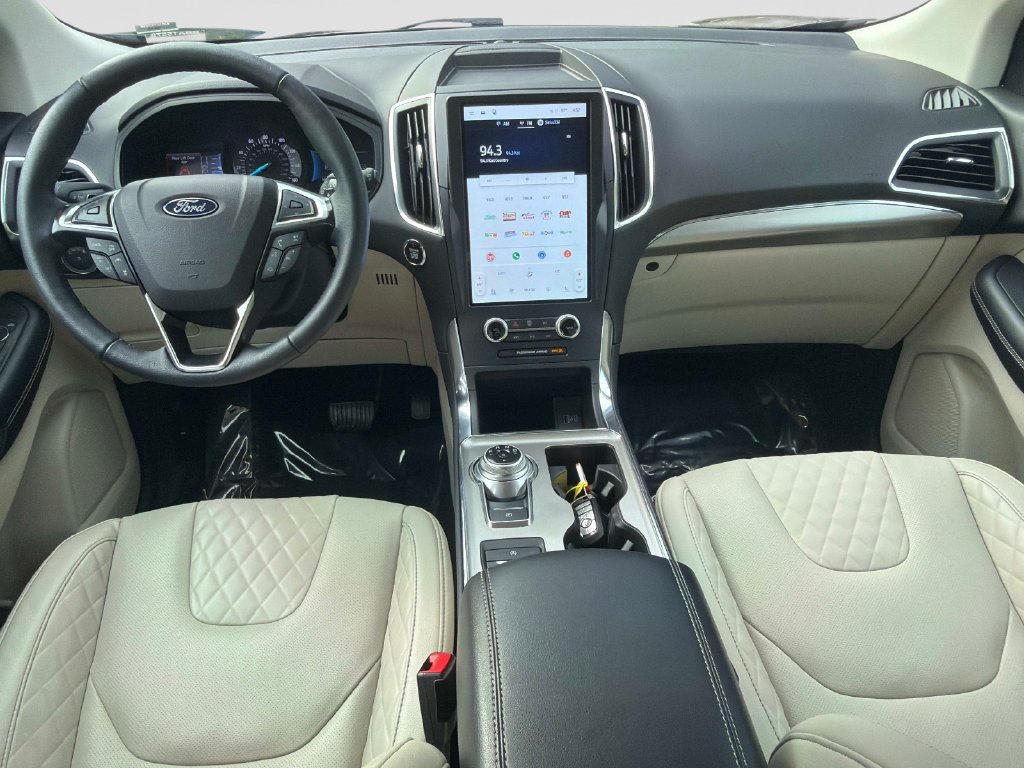 Used 2024 Ford Edge Titanium w/ Titanium Elite Package AWD/4WD image 16
