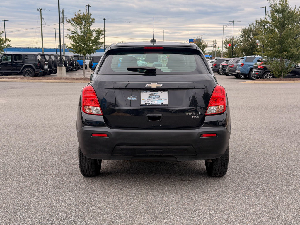 Used 2016 Chevrolet Trax LS AWD/4WD image 6
