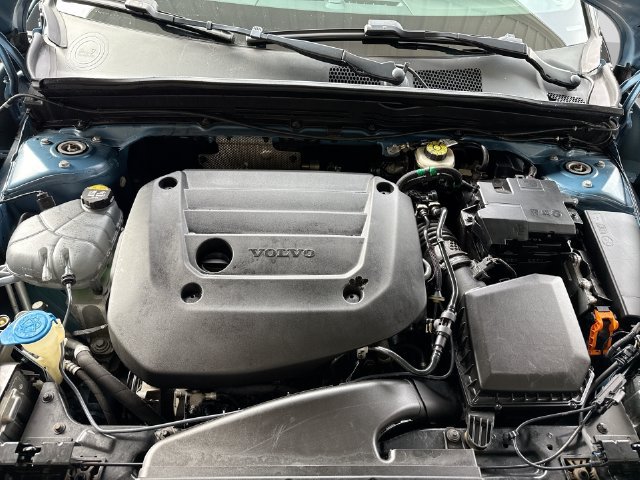 Certified 2023 Volvo XC40 B5 Plus w/ Driver Assist Package AWD/4WD image 25