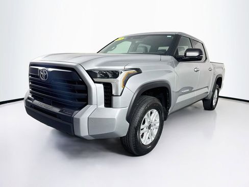 Used 2025 Toyota Tundra SR5 w/ SR5 Premium Package AWD/4WD image 3